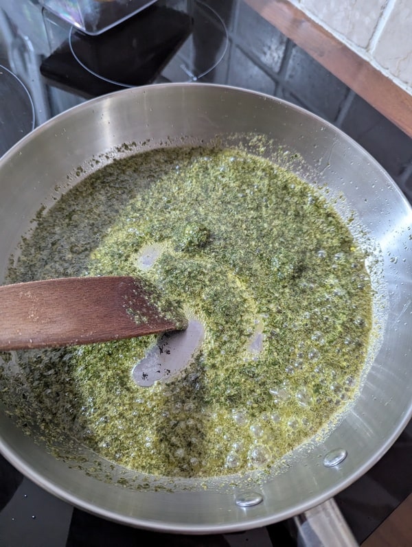 faire chauffer du pesto