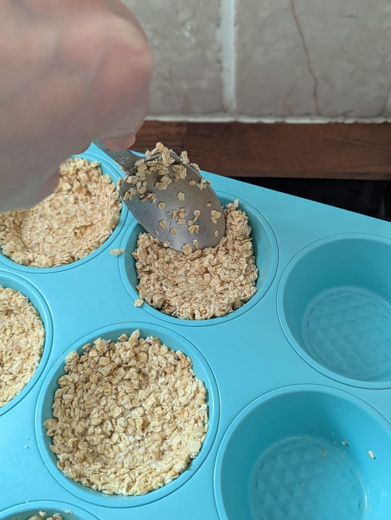 4 rabattre les côté du biscuit