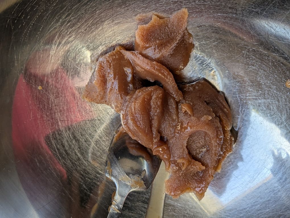 1 mettre la crème de marron dans le saladier