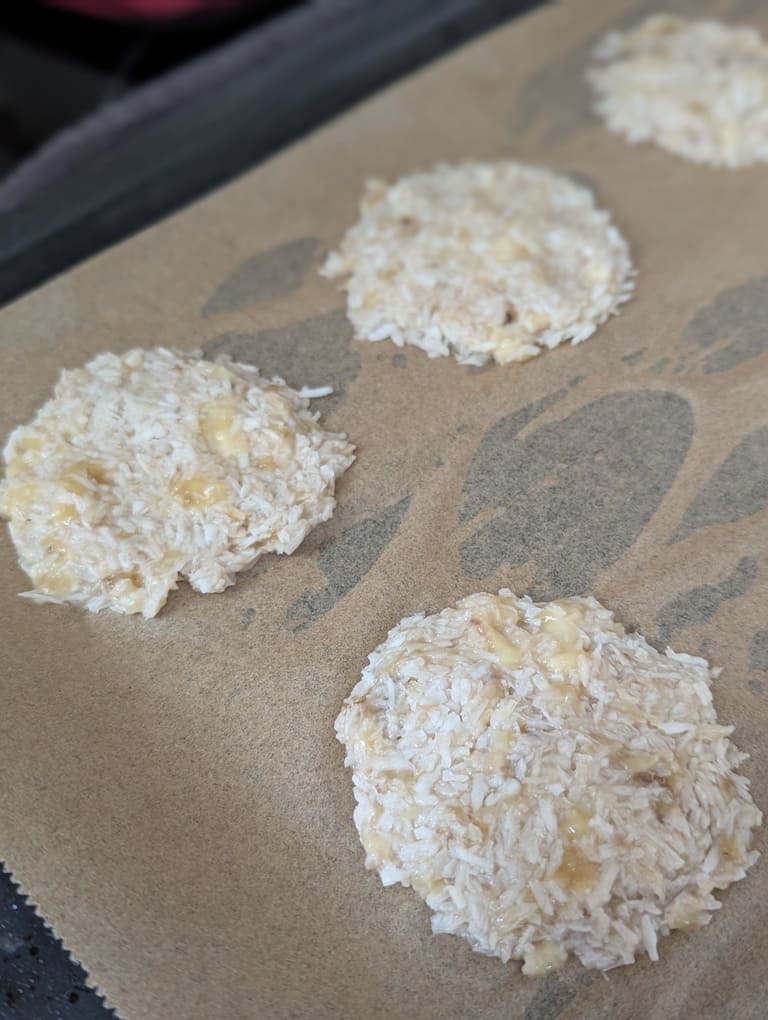 Etaler la pate sur la plaque de cuisson