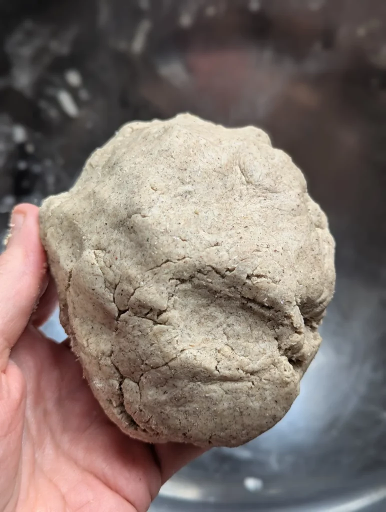 Boule de pâte à pizza sans gluten au sarrasin