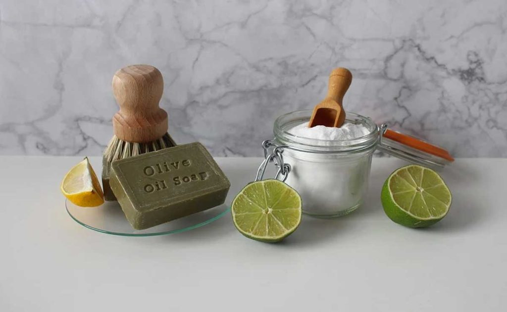 produits-de-base-entretien-maison-au-naturel