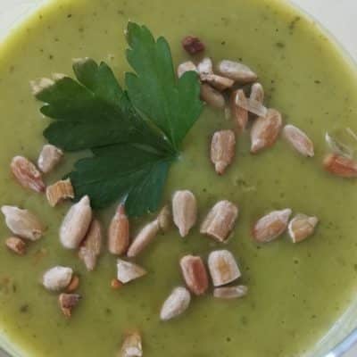 Soupe froide aux courgettes