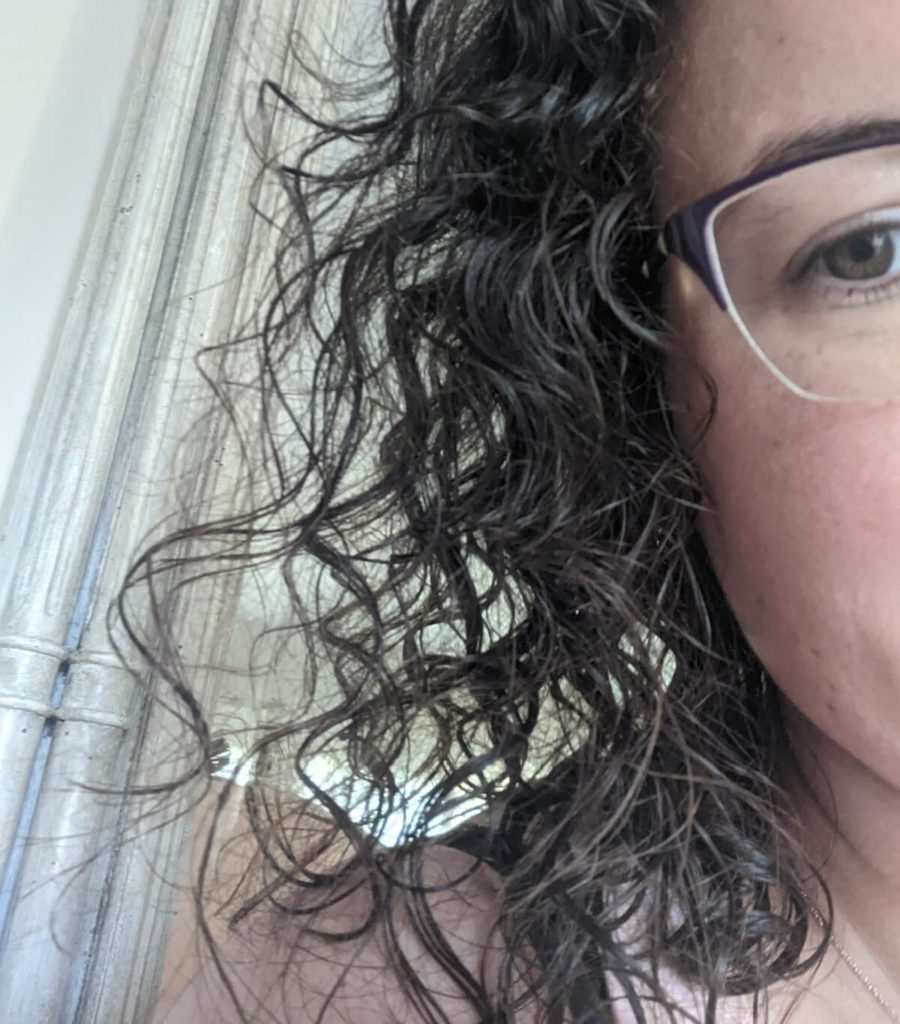 gel de lin cheveux frisés
