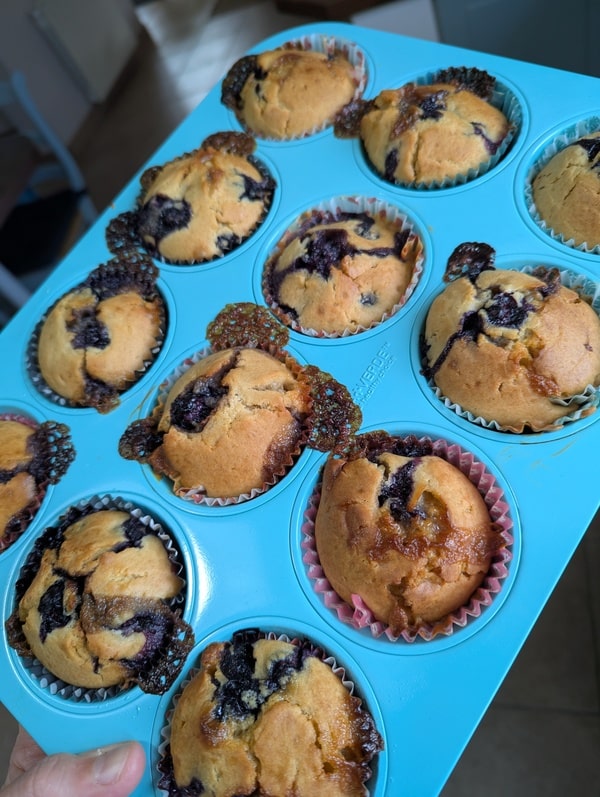 Les muffins ressortent cuits du four