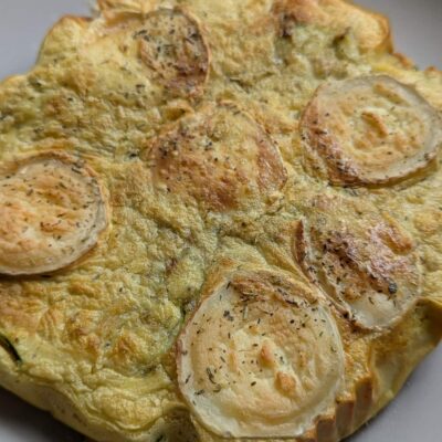 clafoutis léger au chèvre et à la courgette cuit au air fryer