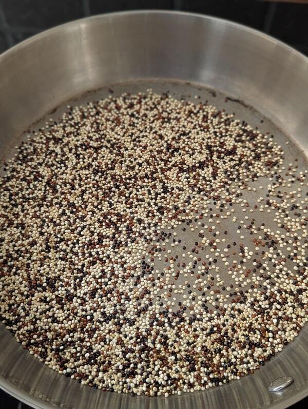 faire poper le quinoa dans une poele