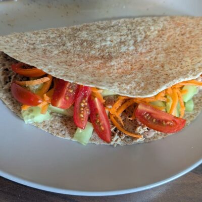 wrap au thon et aux crudités